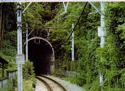 �g���l�����J��